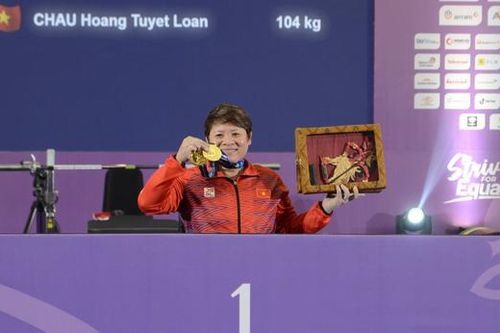Nữ lực sĩ Châu Hoàng Tuyết Loan giành HCV, phá kỷ lục ASEAN Para Games