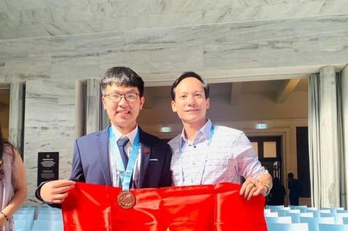 Chàng trai liên tiếp 2 lần chinh phục đấu trường Toán học Quốc tế IMO