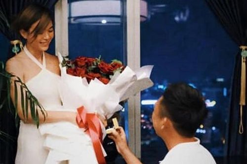 Sao Việt hôm nay 1/8: Mâu Thủy chính thức nhận lời cầu hôn của bạn trai, bí ẩn danh tính 'chồng sắp cưới'