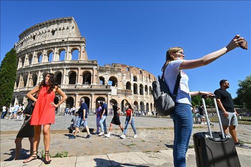 Kinh tế đi lên mạnh mẽ trong quý II, Italy nâng mức dự báo tăng trưởng năm 2022