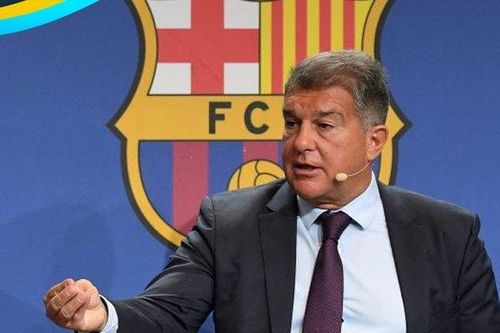 Barca 'bán máu' lần thứ ba để đăng ký thi đấu tân binh