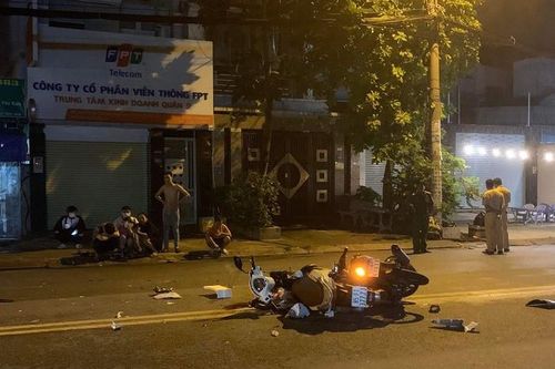TP HCM: Hai xe máy tông trực diện, 3 người thương vong