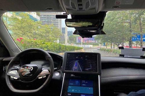 Taxi tự lái thử nghiệm ngày càng phổ biến tại Thâm Quyến