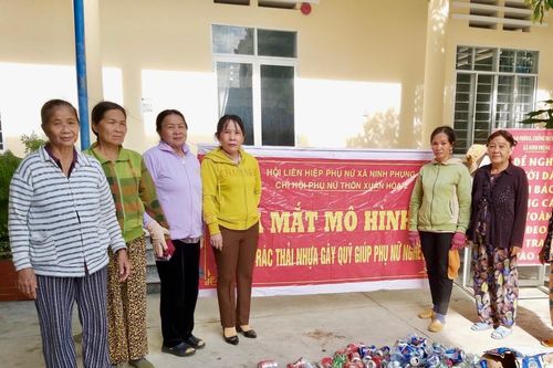 Ra mắt mô hình 'Thu gom rác thải nhựa gây quỹ giúp phụ nữ nghèo'