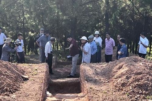 Xuất lộ nhiều dấu tích quan trọng tại di tích núi Bân