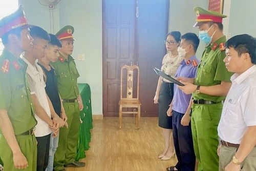 Quảng Bình: Khởi tố nhóm côn đồ chặn đường hành hung người dân trên Quốc lộ 12A