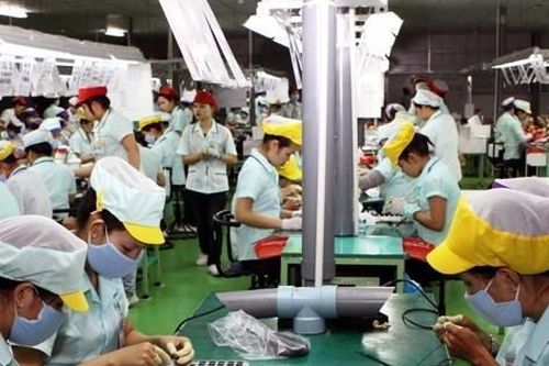 Doanh nghiệp hỗ trợ lo gánh nặng chi phí tăng lương tối thiểu vùng