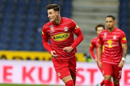 Man United và Chelsea tranh 'Erling Haaland' mới