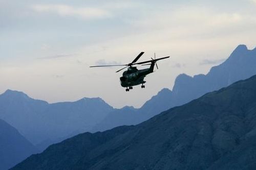 Rơi máy bay cứu trợ, tướng quân đội Pakistan cùng 5 người tử nạn