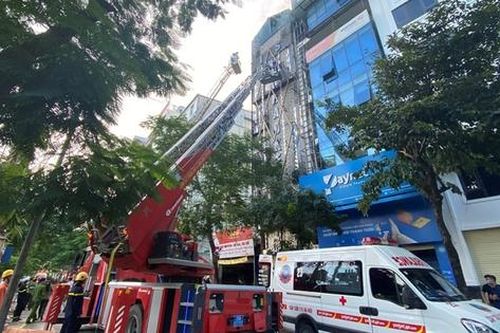 Cấp Bằng 'Tổ quốc ghi công' cho 3 liệt sĩ hy sinh khi thực hiện nhiệm vụ chữa cháy tại Hà Nội