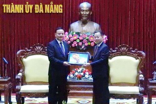 Đoàn đại biểu cấp cao tỉnh Savanakhet (Lào) thăm Đà Nẵng