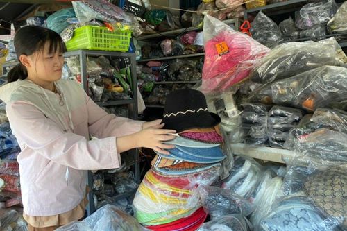 Nữ sinh xứ Quảng chia sẻ bí quyết đạt điểm 10 môn Ngữ văn