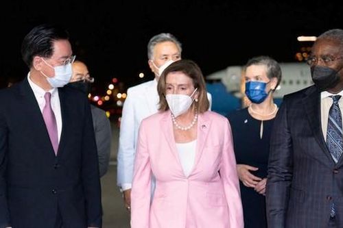 Bắc Kinh triệu tập Đại sứ Mỹ vì chuyến thăm Đài Loan (Trung Quốc) của bà Pelosi