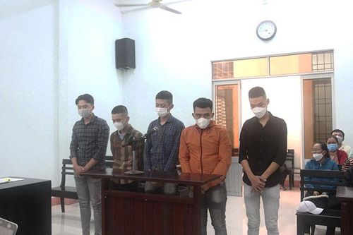 Rủ nhau đi đánh trả thù