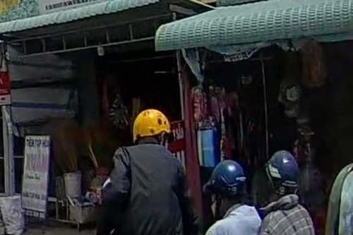 Long An: Truy xét hai đối tượng cướp giật DTDĐ táo tợn trên đường