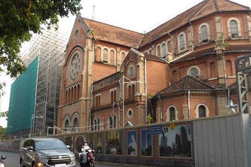 Nhà thờ Đức Bà ở TP Hồ Chí Minh trùng tu kéo dài đến năm 2027