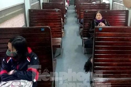 Long đong chuyến tàu 'chợ' thu 4 tỷ, chi gần 20 tỷ đồng