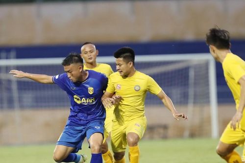 Derby Thanh Nghệ: Công khó gặp thủ cường