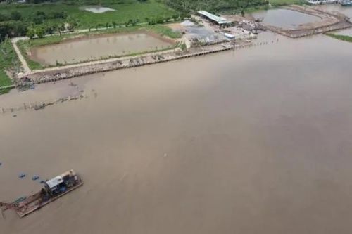 Khai thác trái phép 1.000m3 khoáng sản bị phạt 45 triệu đồng