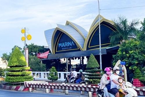 Phạt Beer Clup''tai tiếng' ở An Giang 80 triệu đồng và yêu cầu dừng biểu diễn