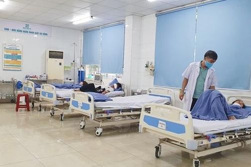 Đà Nẵng: Làm rõ nhà hàng liên quan vụ 34 du khách ngộ độc