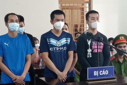 Tuyên án 5 đối tượng đánh hội đồng 1 cán bộ công an