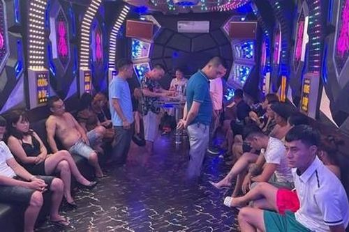 Gần 20 nam nữ thanh niên mở tiệc ma túy mừng sinh nhật