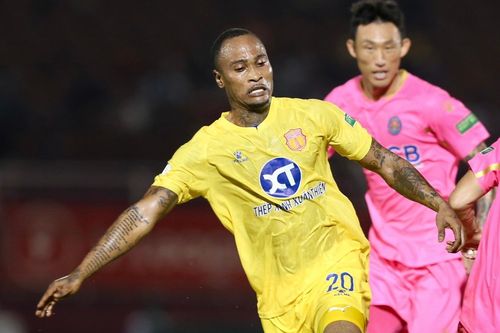 Các đội bóng V-League chật vật tìm ngoại binh