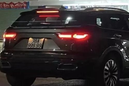 Phạt 16 triệu đồng nam thanh niên gắn biển giả ngũ quý 9 'cho oai'