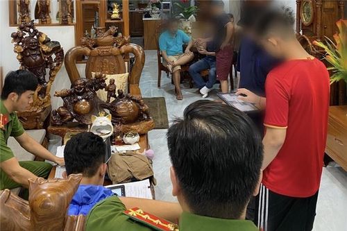 Giật mình số lượng công ty 'ma' được nhóm đối tượng thành lập để bán hóa đơn trái phép