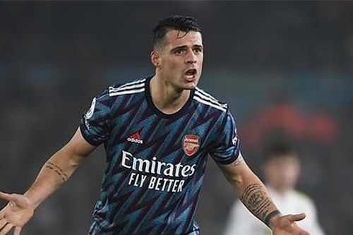 Xhaka bị điều tra vì chiếc thẻ vàng đáng ngờ mùa trước