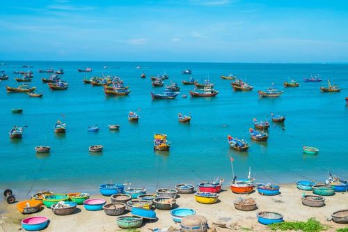 Check-in những bãi biển đẹp đến 'xiêu lòng' ở Việt Nam
