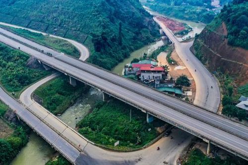 Điều chỉnh dự án Đường nối cao tốc Nội Bài – Lào Cai đến Sa Pa