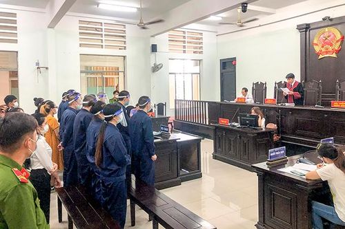 Vụ đánh bạc tiền tỷ tại Nha Trang: Tòa trả hồ sơ yêu cầu điều tra bổ sung