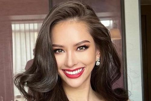 Dung mạo trước khi đụng dao kéo của Hoa hậu Hoàn vũ Thái Lan 2022: Khác đến khó tin!