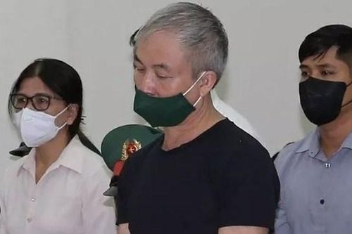 Vụ buôn lậu gần 200 triệu lít xăng: Cựu Tư lệnh Cảnh sát biển xin giảm án