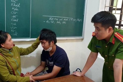 Đoàn tụ sau 10 năm thất lạc