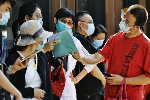 Bất chấp lệnh cấm, trẻ em Trung Quốc vẫn học thêm dịp hè