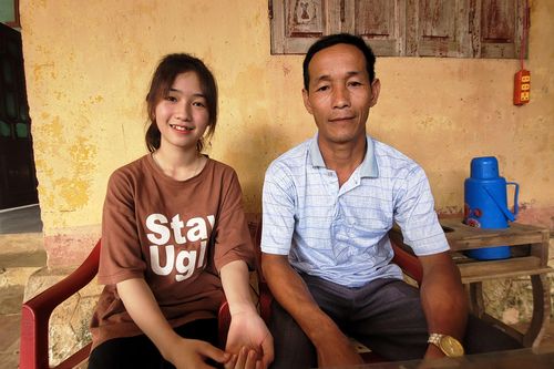 Nữ sinh trường huyện thủ khoa xứ Thanh với 2 điểm 10