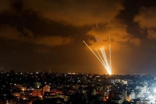Israel không kích vào Dải Gaza, Palestine nhanh chóng trả đũa