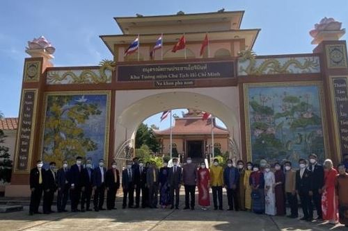 Khởi công xây dựng Cổng chào Việt Nam trên một con đường ở Thái Lan