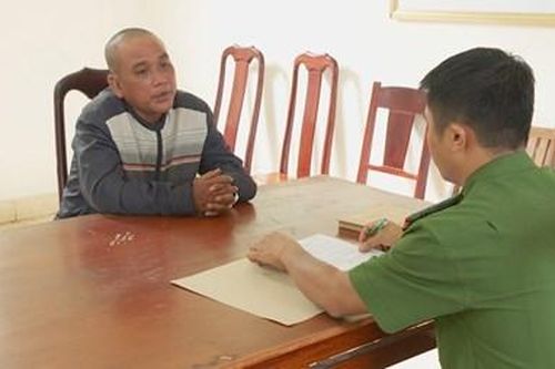 Bắt đối tượng truy nã giả là nhà sư đi bán hương khắp nơi