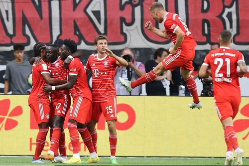 Bayern 'hủy diệt' Eintracht Frankfurt trong ngày ra quân Bundesliga