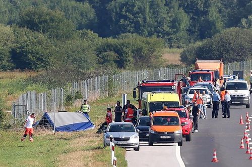Croatia: Xe buýt chở người hành hương mất lái trên cao tốc, 12 người thiệt mạng