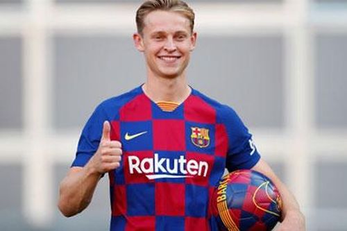 De Jong mâu thuẫn với người đại diện do từ chối Man United