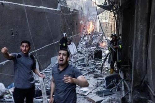 Israel không kích dữ dội dải Gaza khiến nhiều người thương vong