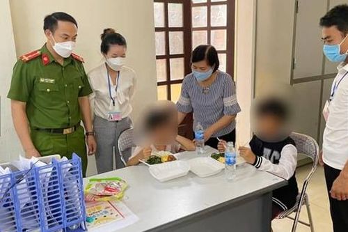 Vụ bé gái bị lột quần áo, treo lên trần nhà: Trút giận lên người đứa trẻ mới 11 tuổi để giải tỏa bực tức là hành vi tàn nhẫn?