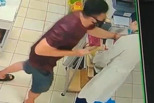 Thêm 1 bác sĩ ở BV Nhân dân Gia Định bị dọa đâm trong giờ trực cấp cứu