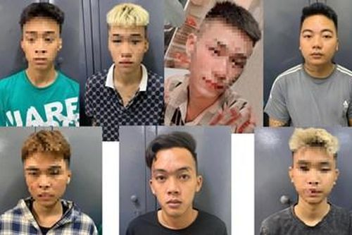 Khởi tố nhóm 'choai choai' chặn xe, dùng kiếm đe dọa cướp tài sản