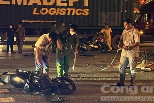 Tai nạn trước khu công nghệ cao TPHCM, 1 người chết, 2 người bị thương